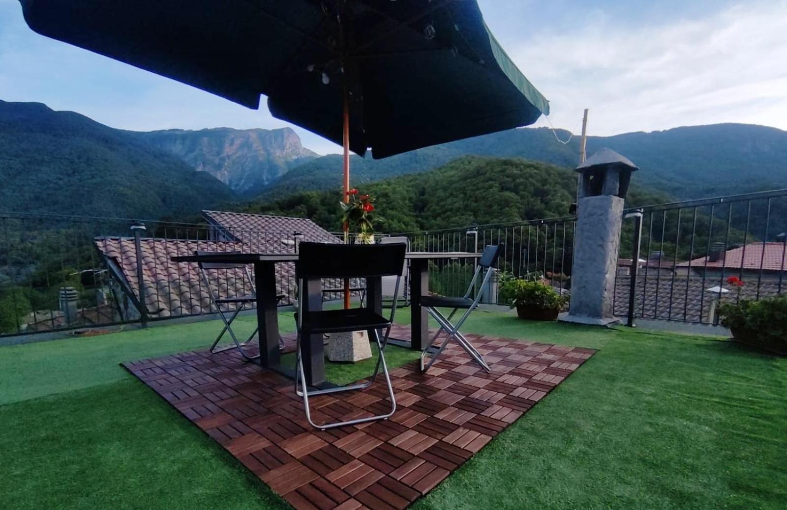 Casa Vacanze Al Colletto - Con Terrazza Panoramica In Centro Storico Vagli di Sotto Εξωτερικό φωτογραφία